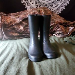 Rain boots
